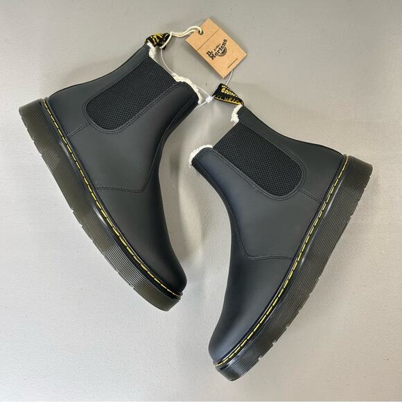 Dr. Martens Black Faux Fur Lined Dorrian Chelsea Boot Shoe Burnished Wyoming NWT - Picture 1 of 9